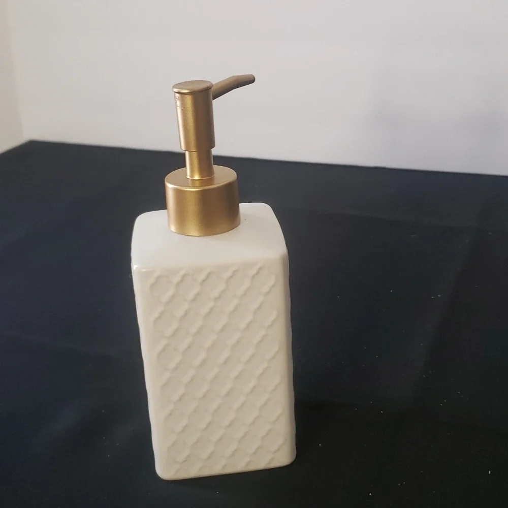 🤯3/$12 Hand Soap Dispencer Bathroom White & Gold